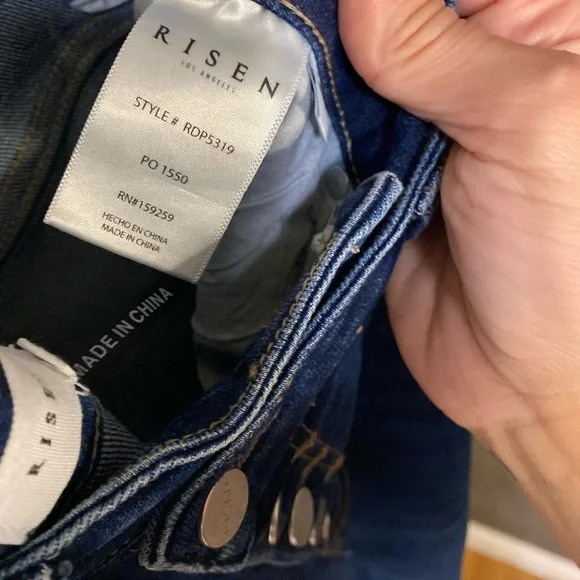 Risen Jeans High Rise Button Fly Straight Leg Raw Hem Size 26 Medium Was - Picture 9 of 13